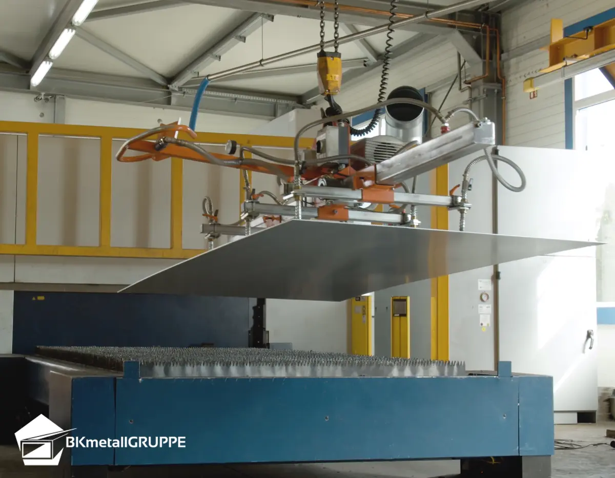 Laser cutting of sheet metal