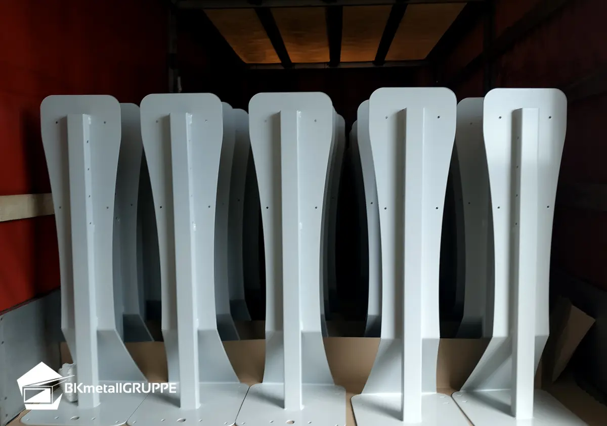 Black steel - powder-coated steel stands