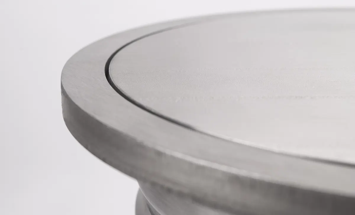 Stainless steel drain with sealed cover