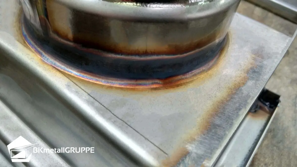 Welding of stainless steel components