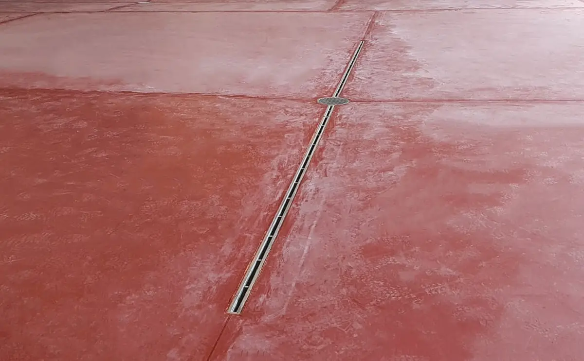 Resin flooring