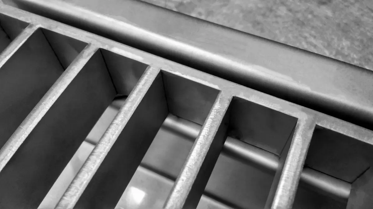 Stainless Steel Heavy-Duty Ladder Cover for Drainage Channels